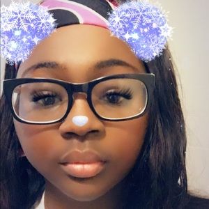 Meet your Posher, Jameshia